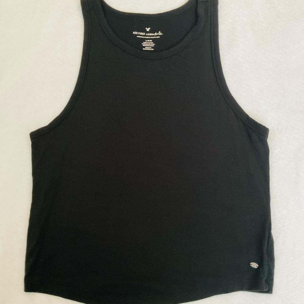 American Eagle 🦅 tee-tops NWOT
